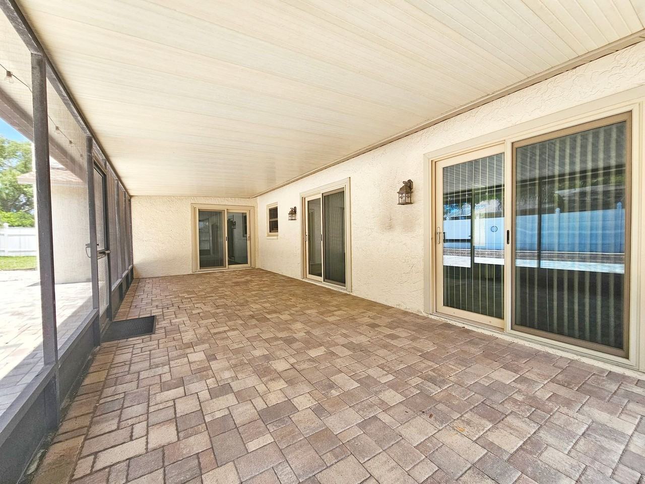 3101 Egret Ter - Photo 3 of 34