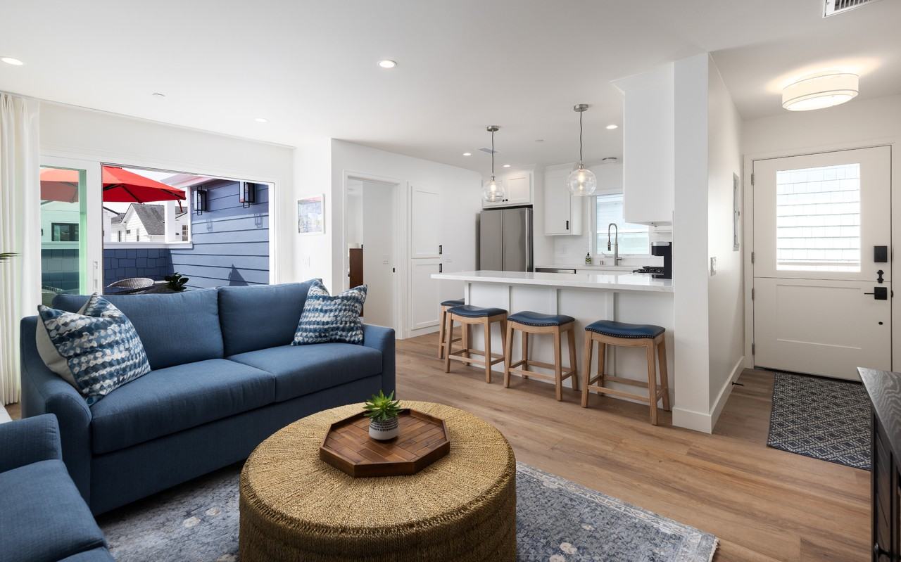 505 1/2 38th St #NA - Photo 7 of 32