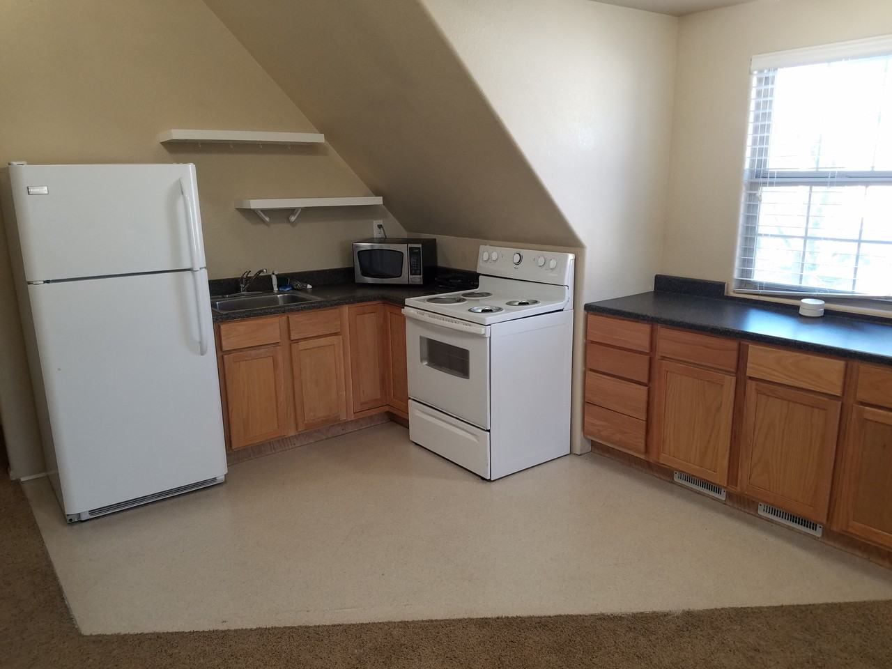 2927 High Street - Photo 6 of 11