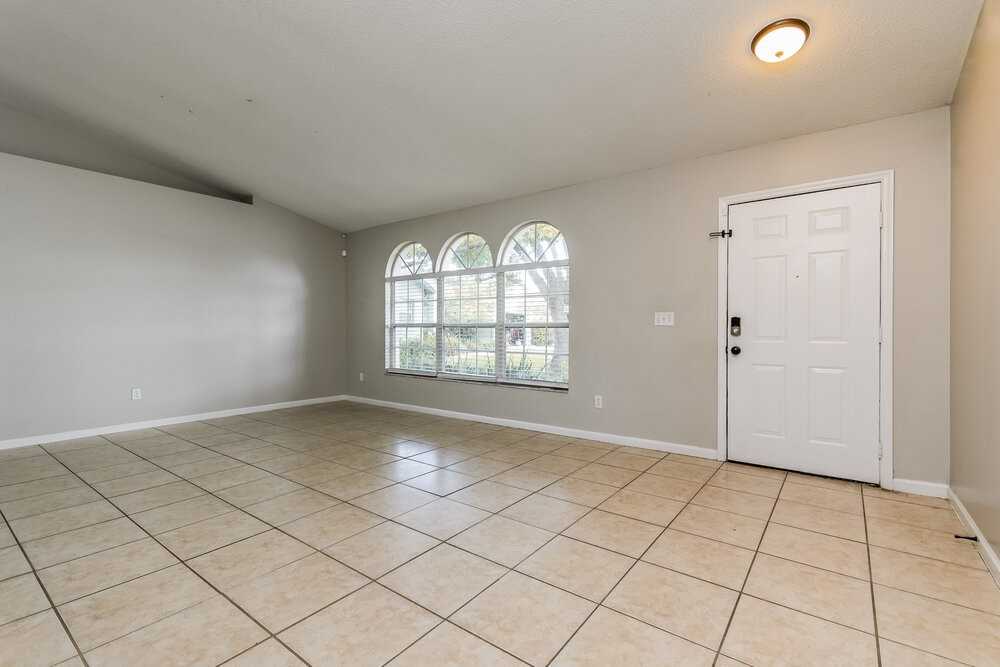 115 Pine Top Ln - Photo 4 of 16