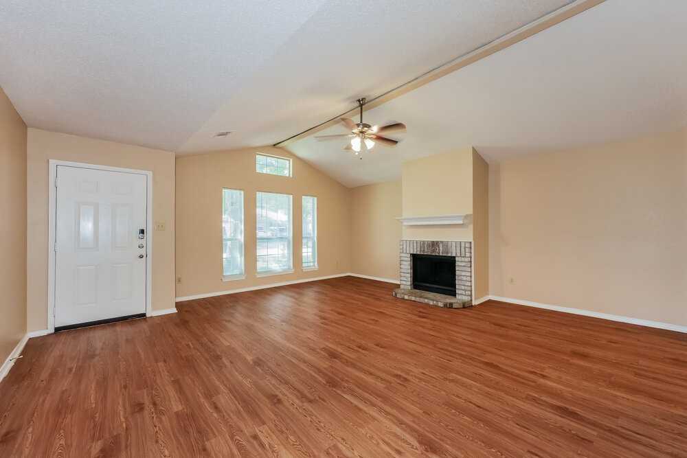 1125 Hidden Creek Dr - Photo 3 of 16