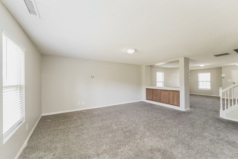 4490 Saint Catherines Ct - Photo 6 of 17