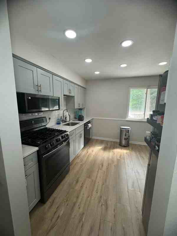 7940 Covington Ave - Photo 2 of 21