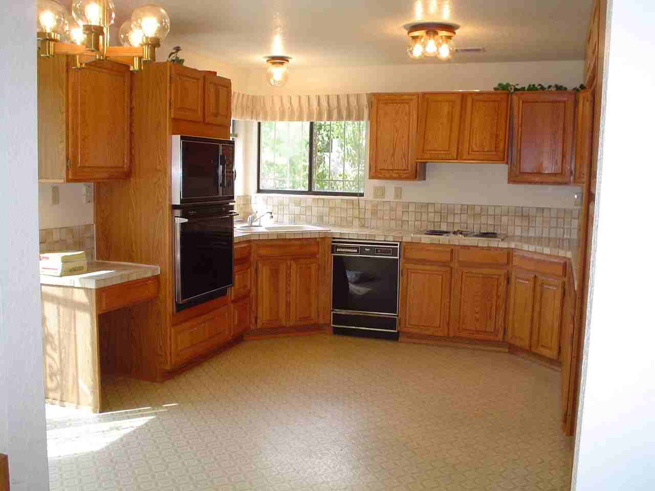 5501 Vista Sandia Northeast - Photo 4 of 15