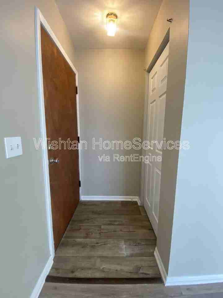 219 N Charleston Blvd #1 - Photo 6 of 18