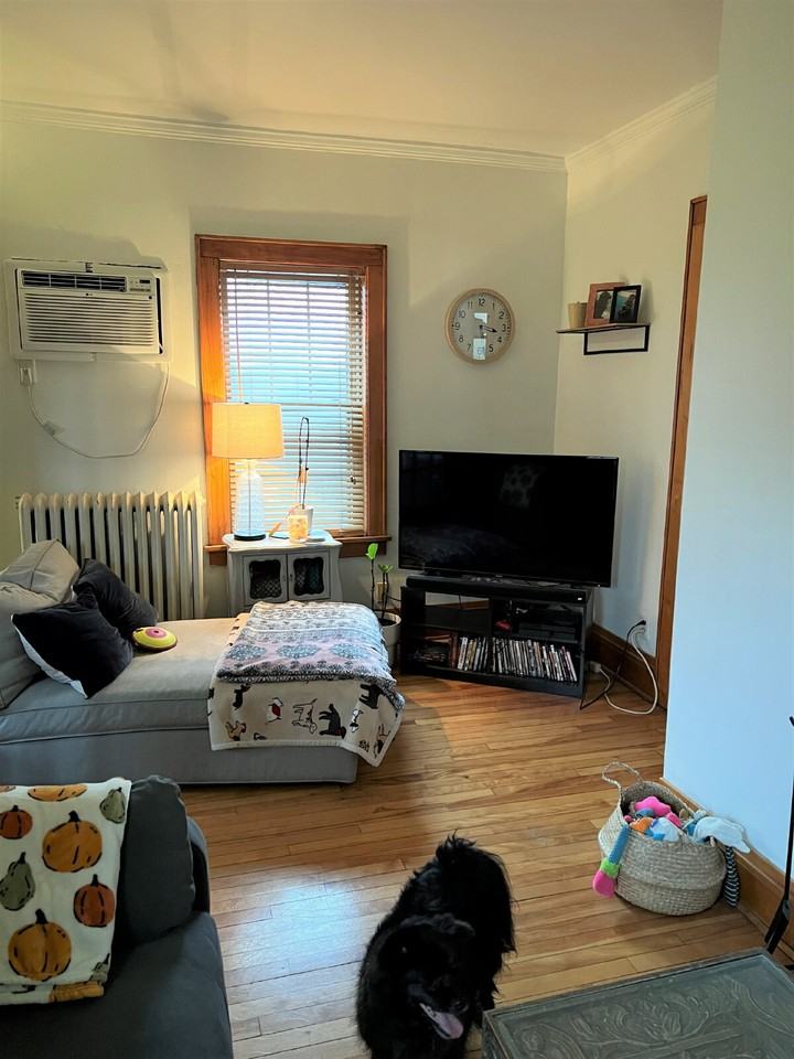 220 Marshall Ave Apt 5 - Photo 3 of 25