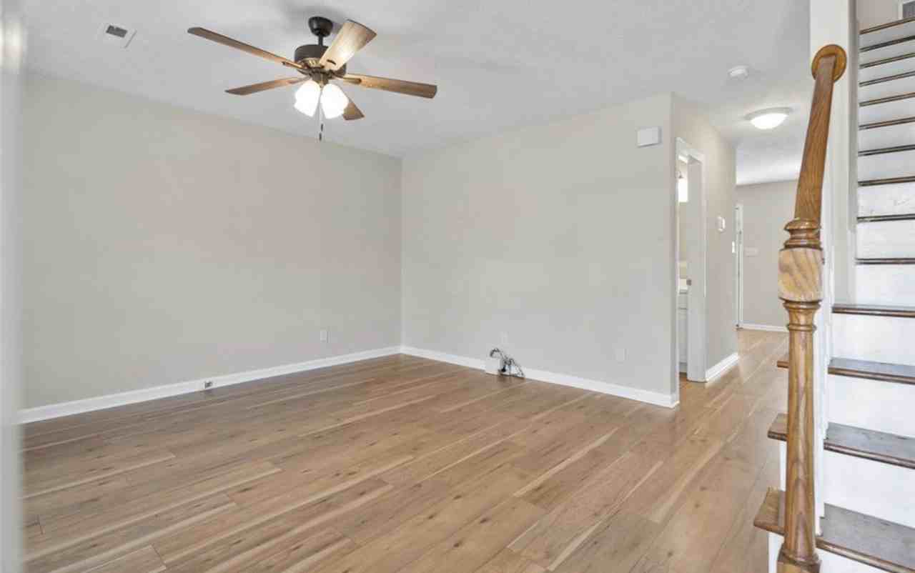 48 Fox Run Ln #2 - Photo 3 of 24