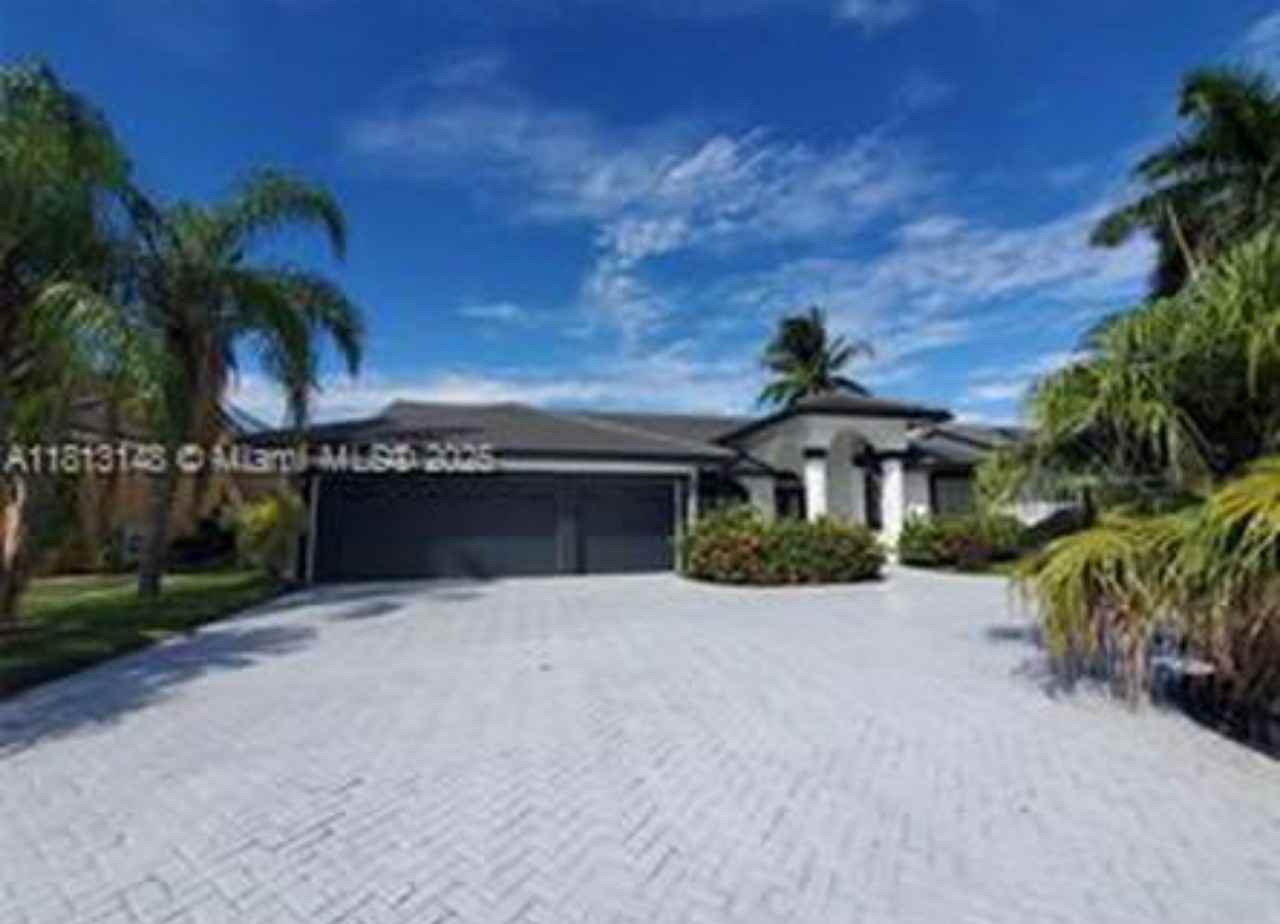 9733 Nw 52nd Pl #NA - Photo 3 of 8