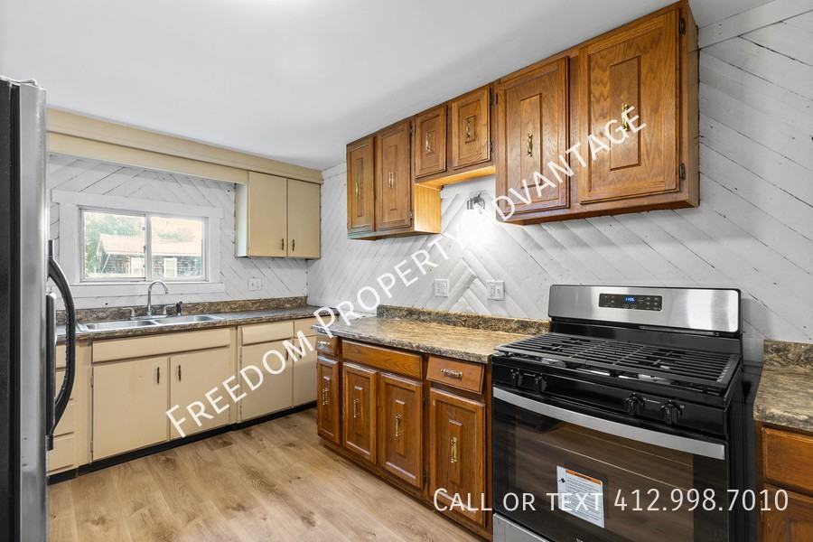 644 Herschel St - Photo 2 of 27