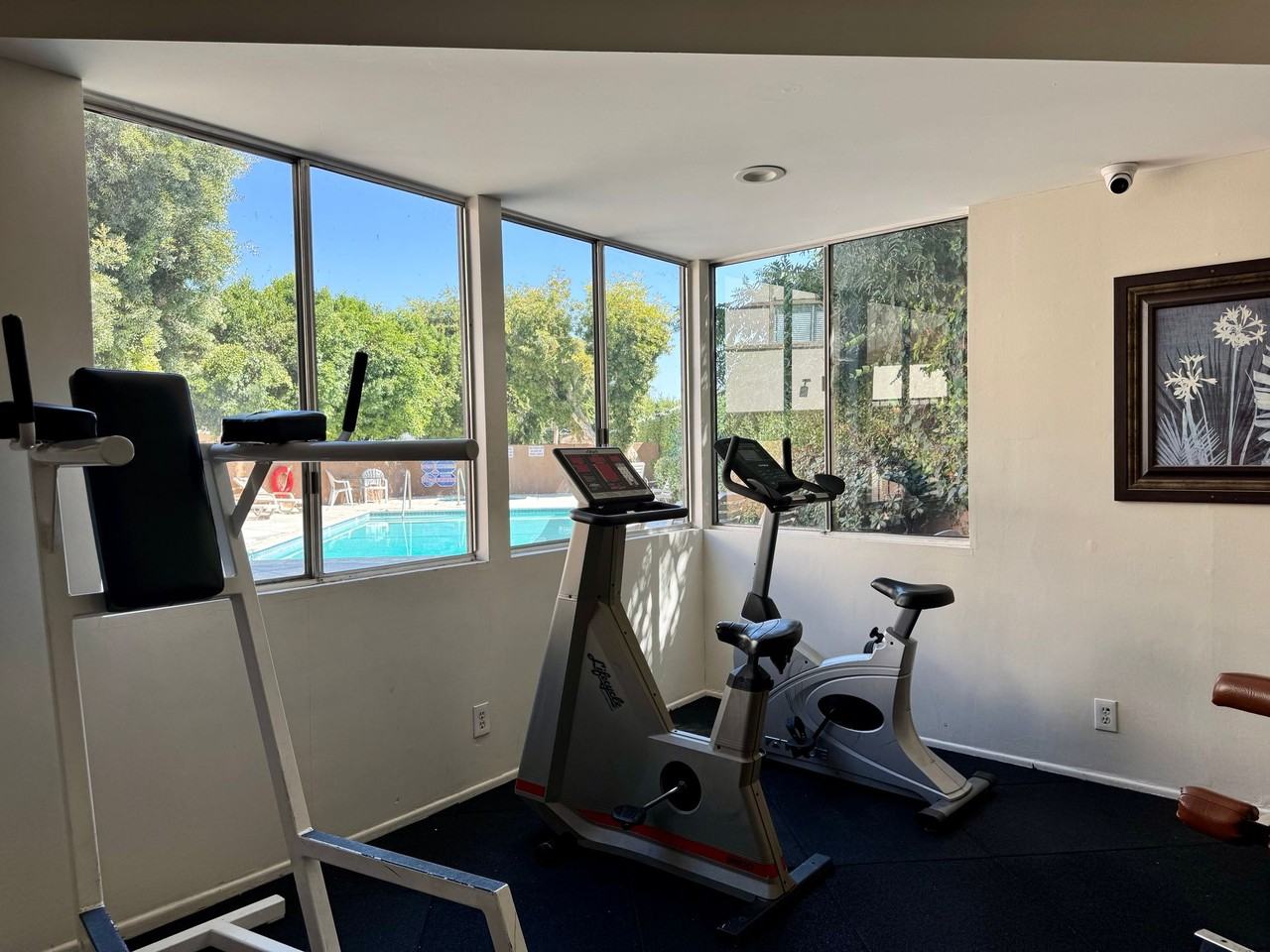 Beautiful 2 - Photo 5 of 42