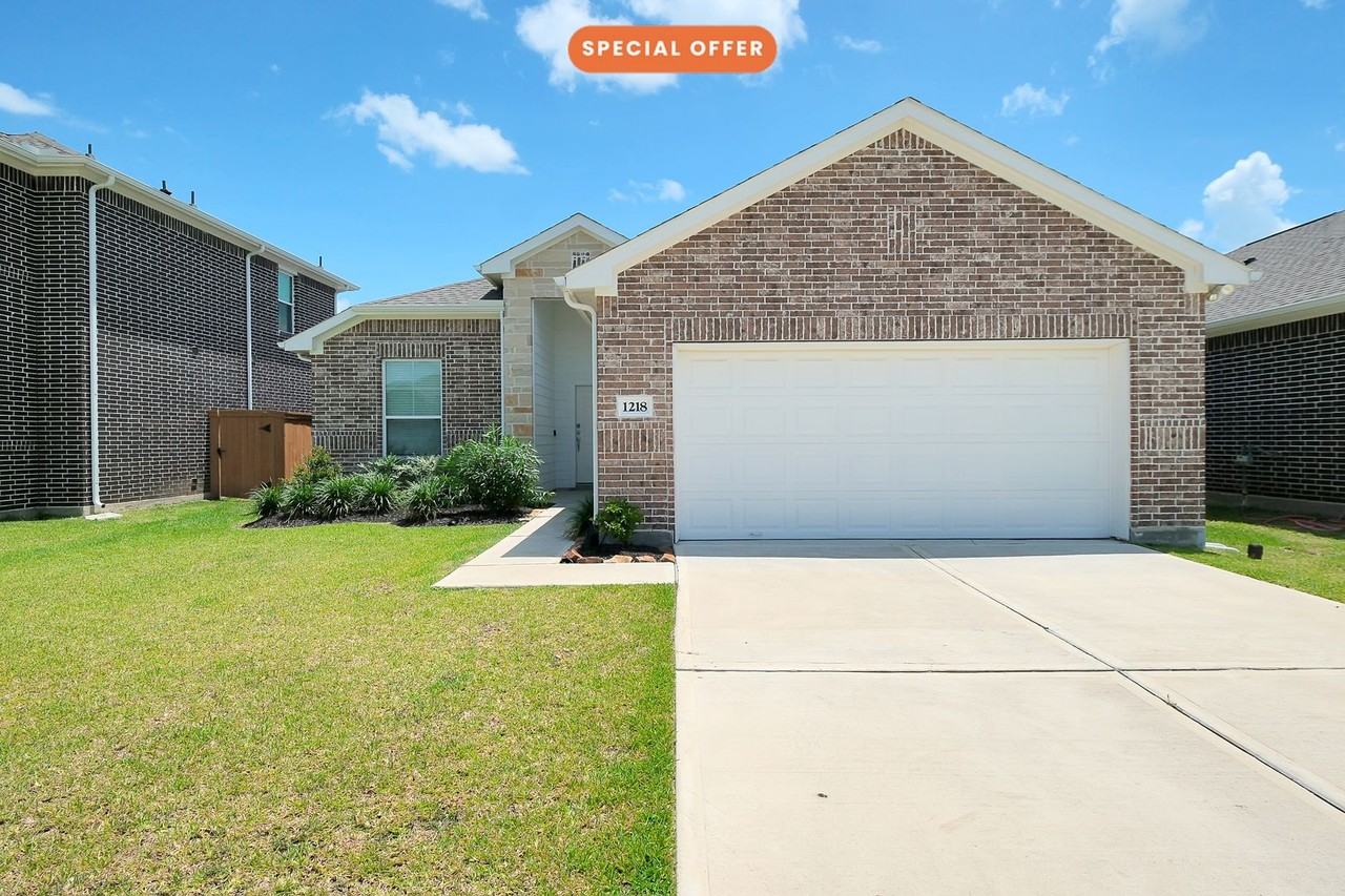 1218 Scarlet Creek Dr - Photo 2 of 42
