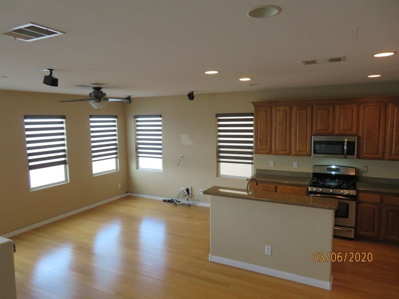 9342 Autumn View Ave - Photo 3 of 20