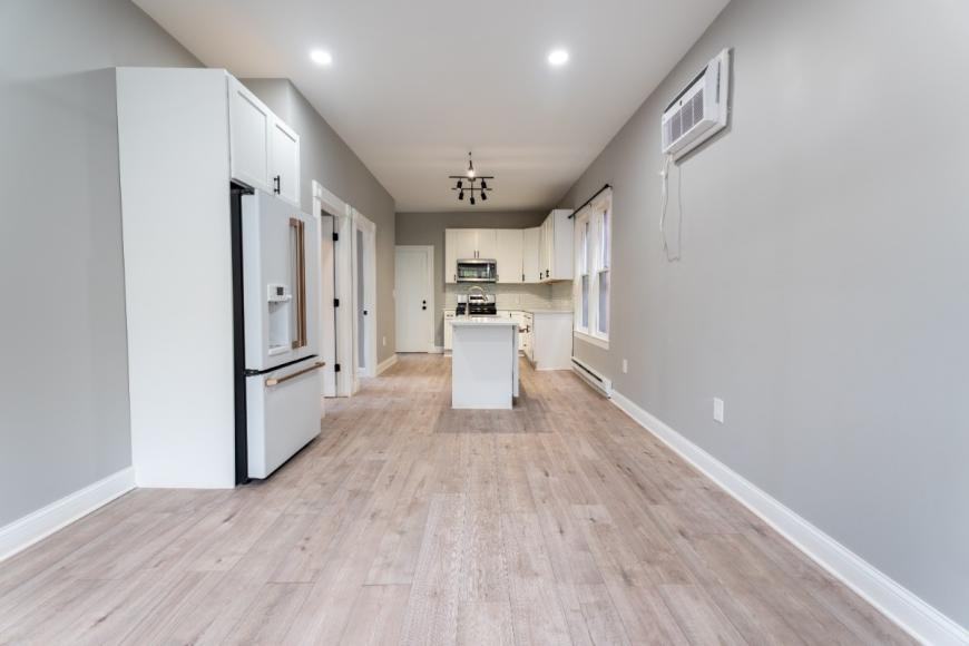 2053 N Bingham St - Photo 3 of 10