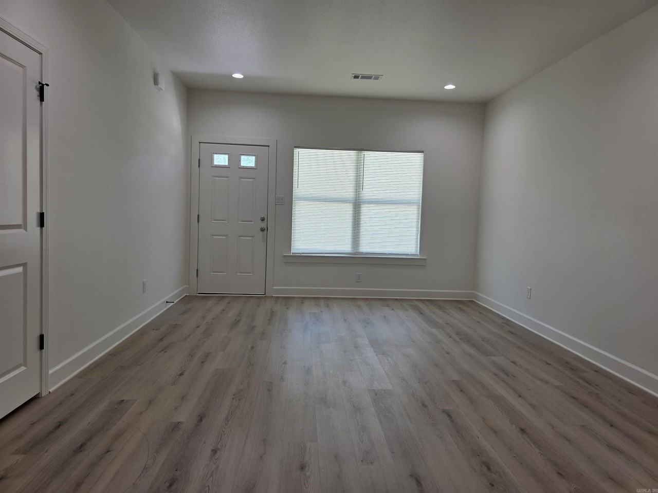 2311 Nichols Rd - Photo 2 of 14