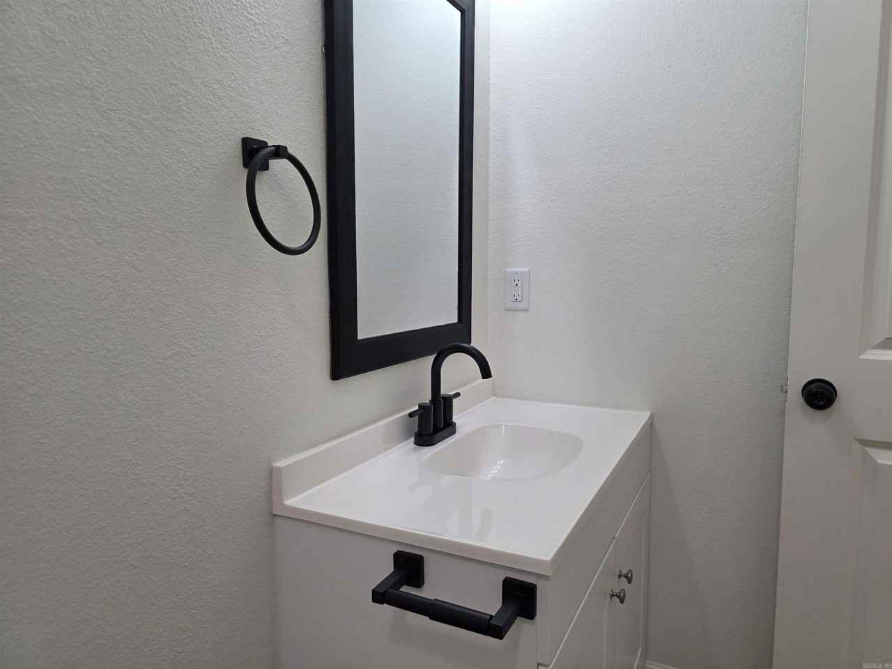 2311 Nichols Rd - Photo 7 of 14