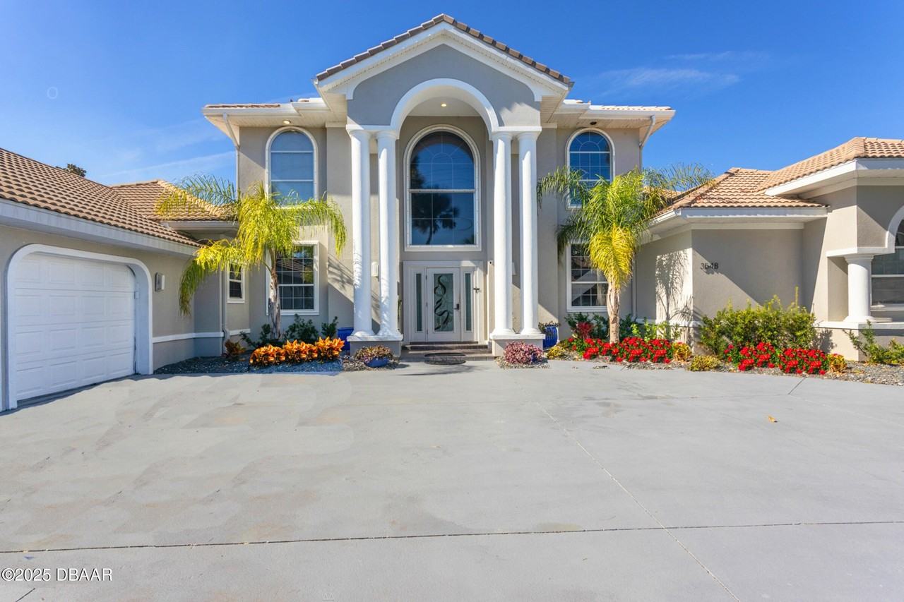 3548 John Anderson Dr - Photo 2 of 40