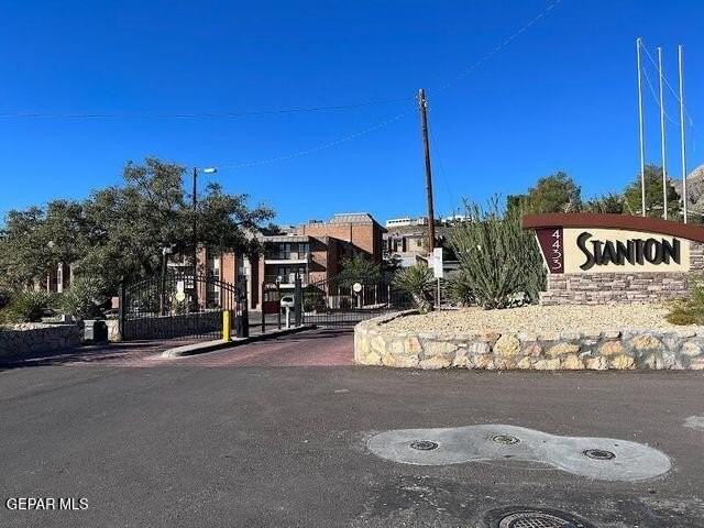 4433 North Stanton Street #308 - Photo 2 of 15