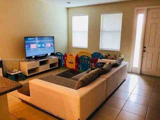 2950 St Thomas Dr #2950 - Photo 4 of 35