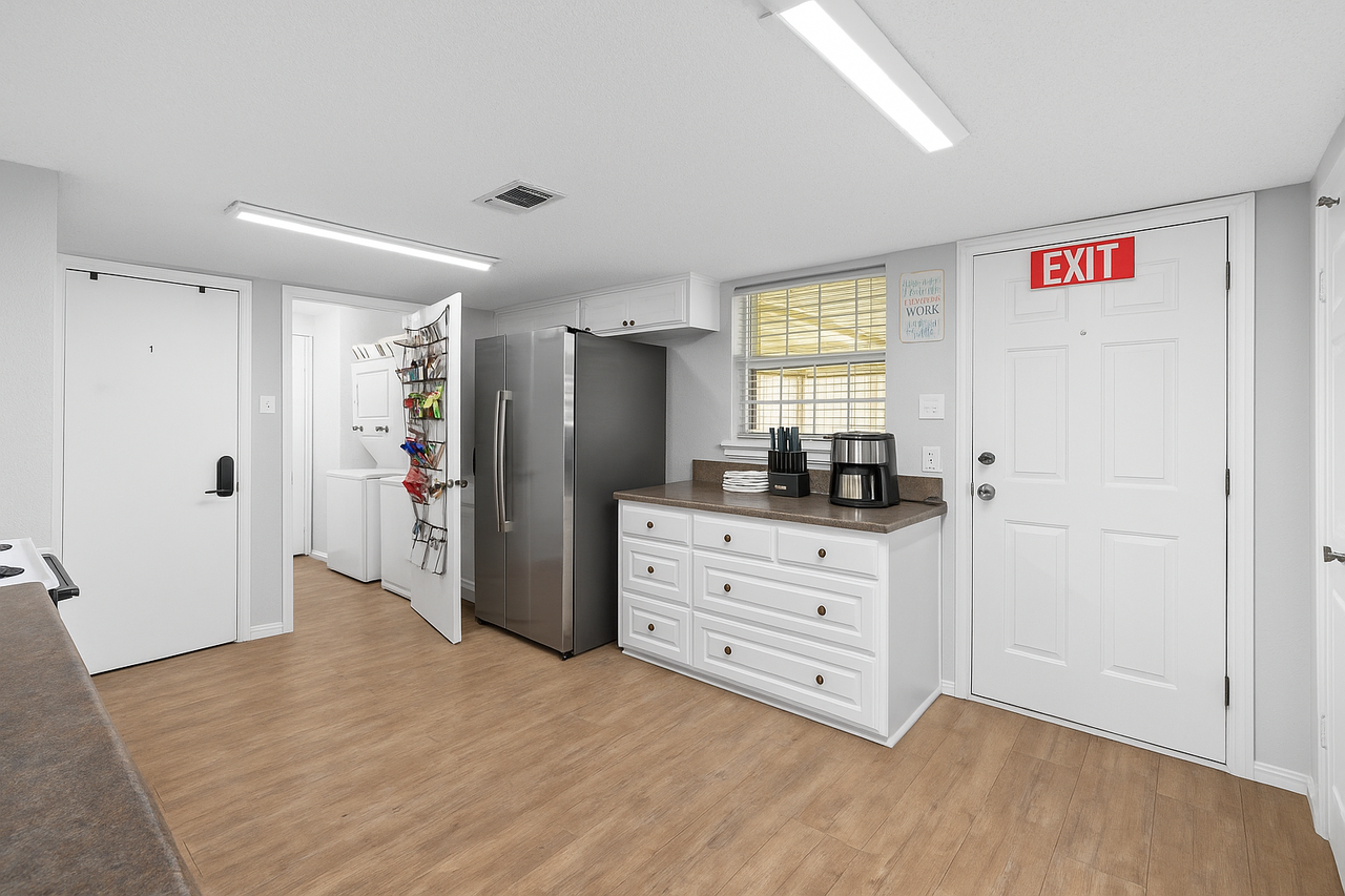 Gail Ct - Photo 4 of 14