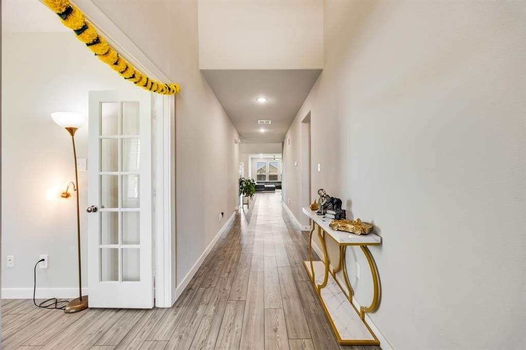 418 Tuscany Drive - Photo 5 of 34