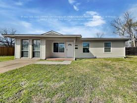 1013 Casa Dr - Photo 1 of 1