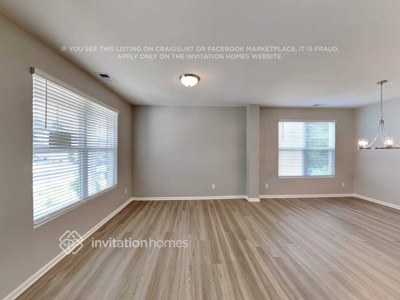229 N Fortune Way - Photo 5 of 23