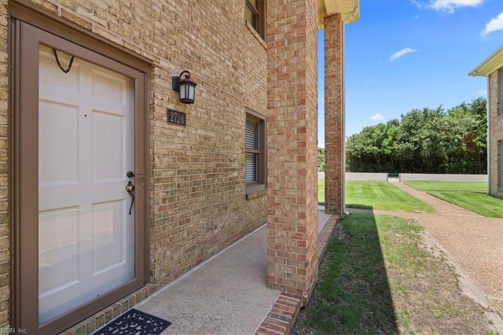 2726 Ocean Shore Ave - Photo 2 of 23