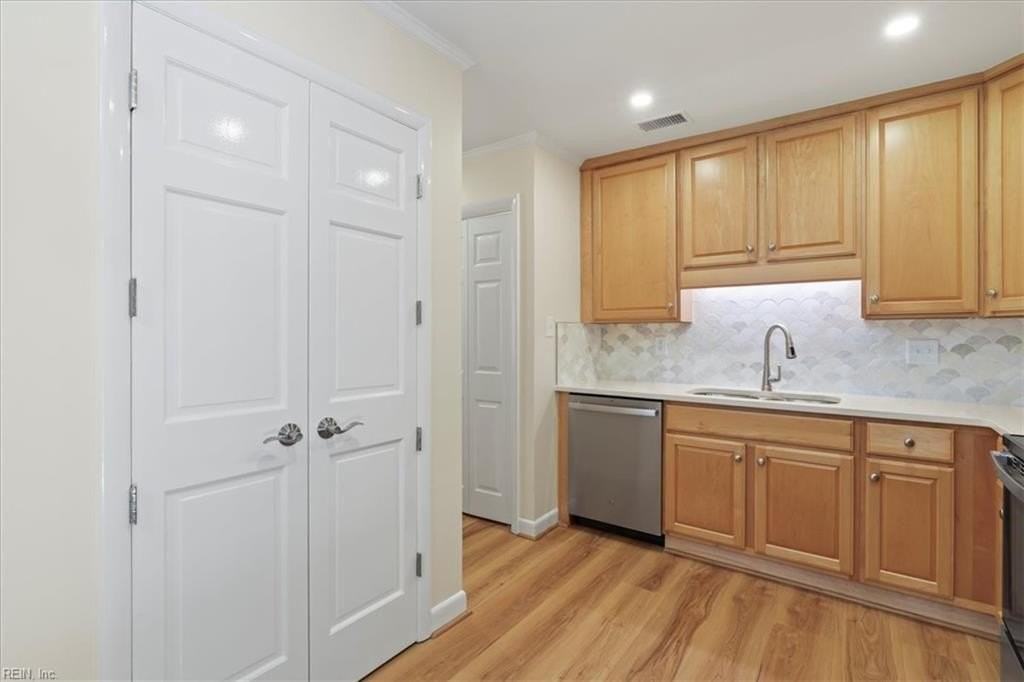 2726 Ocean Shore Ave - Photo 5 of 23