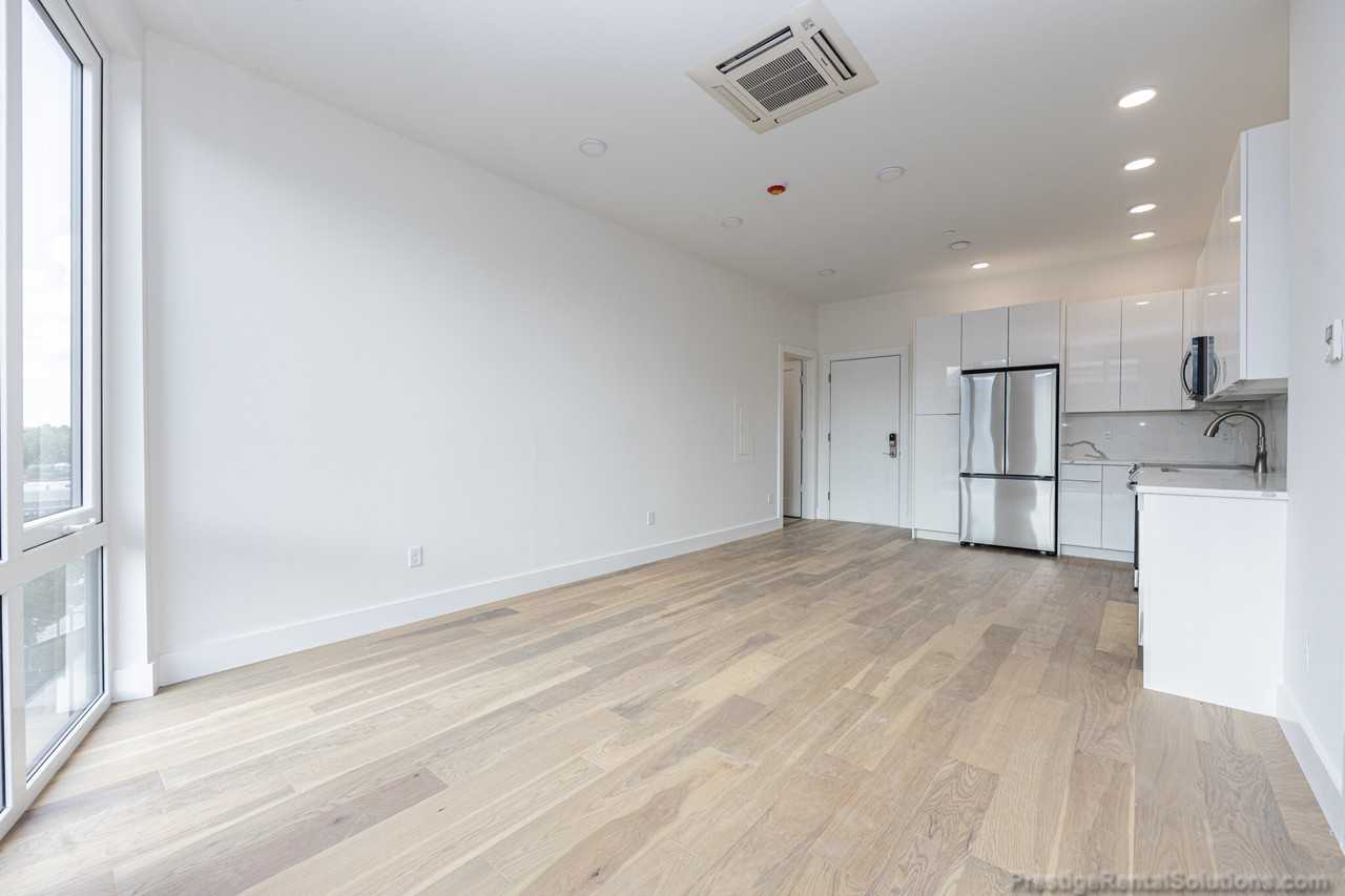 Hichborn St #503 - Photo 5 of 16