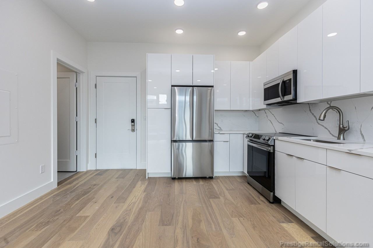 Hichborn St #503 - Photo 6 of 16