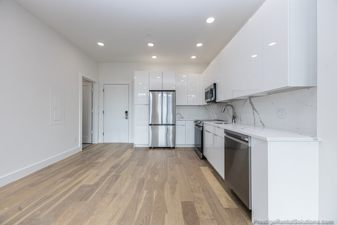 Hichborn St #503 - Photo 7 of 16