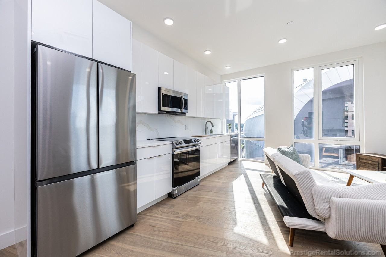 Hichborn St #506 - Photo 2 of 28