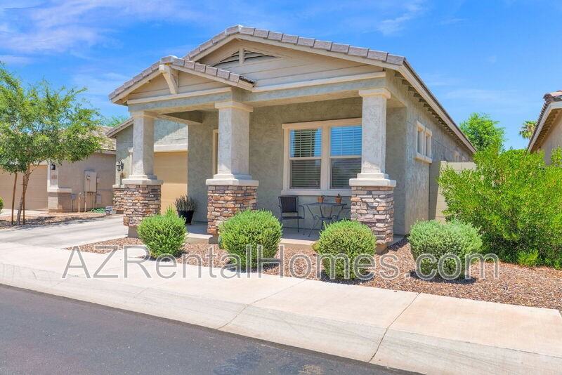 8720 E Navarro Ave - Photo 3 of 39