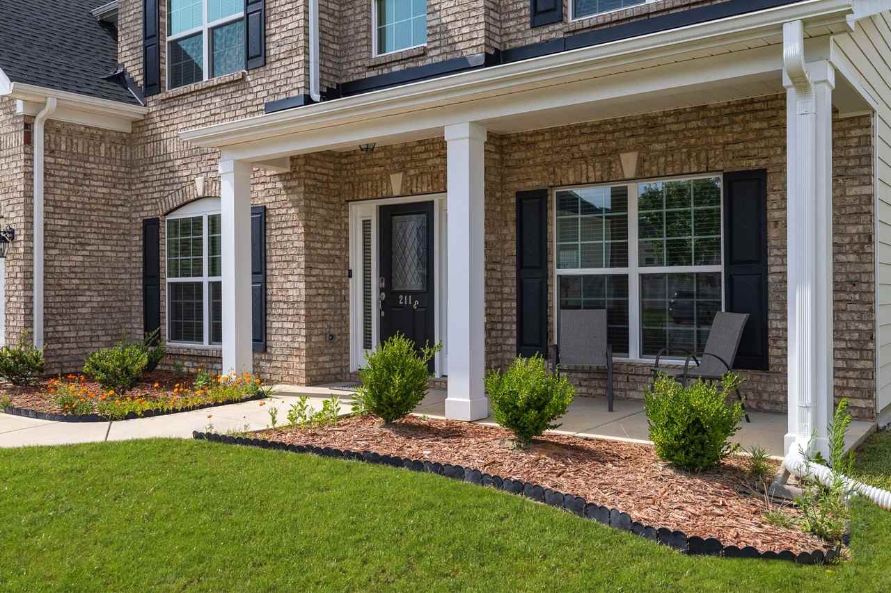 2113 Owls View Ln - Photo 3 of 30