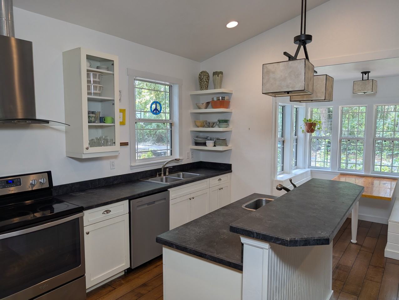 910 Nw 29th Pl - Photo 7 of 46