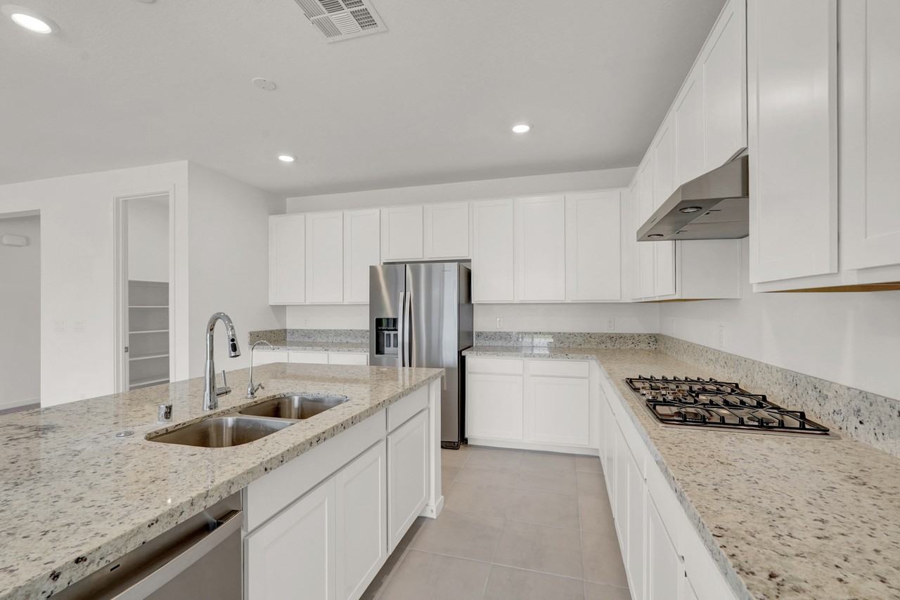 5269 Diesel Rd - Photo 4 of 22