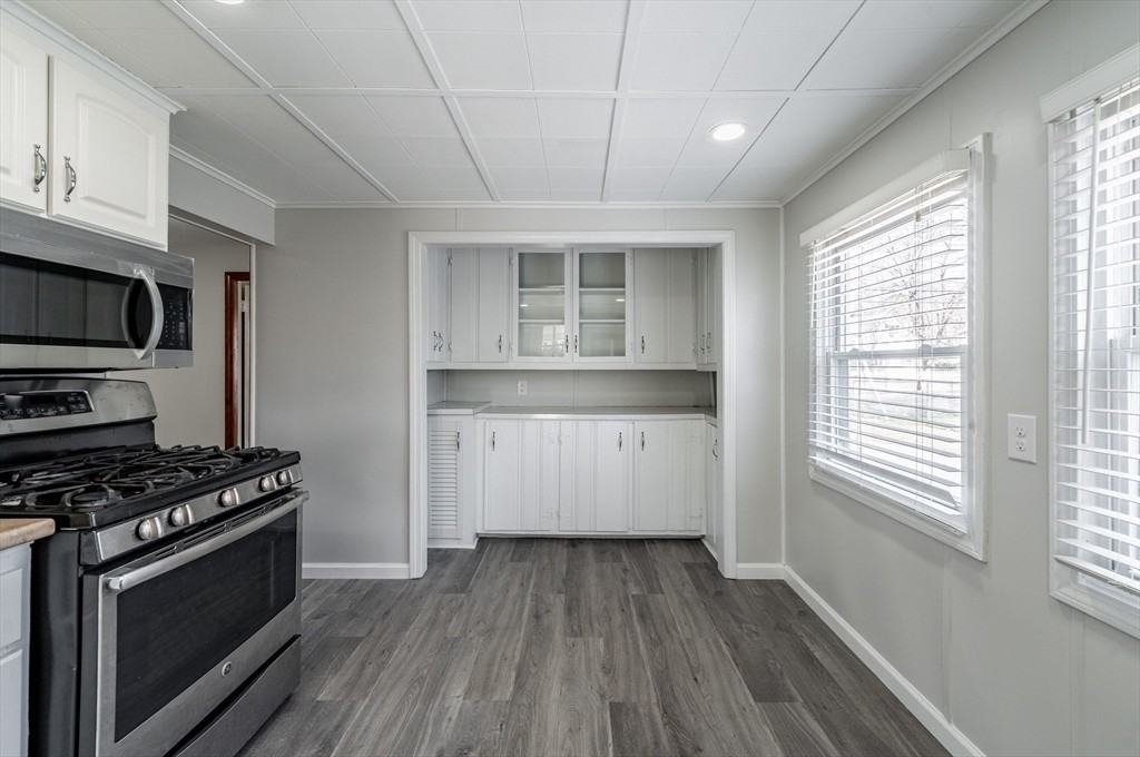 166 Nottingham St - Photo 3 of 20