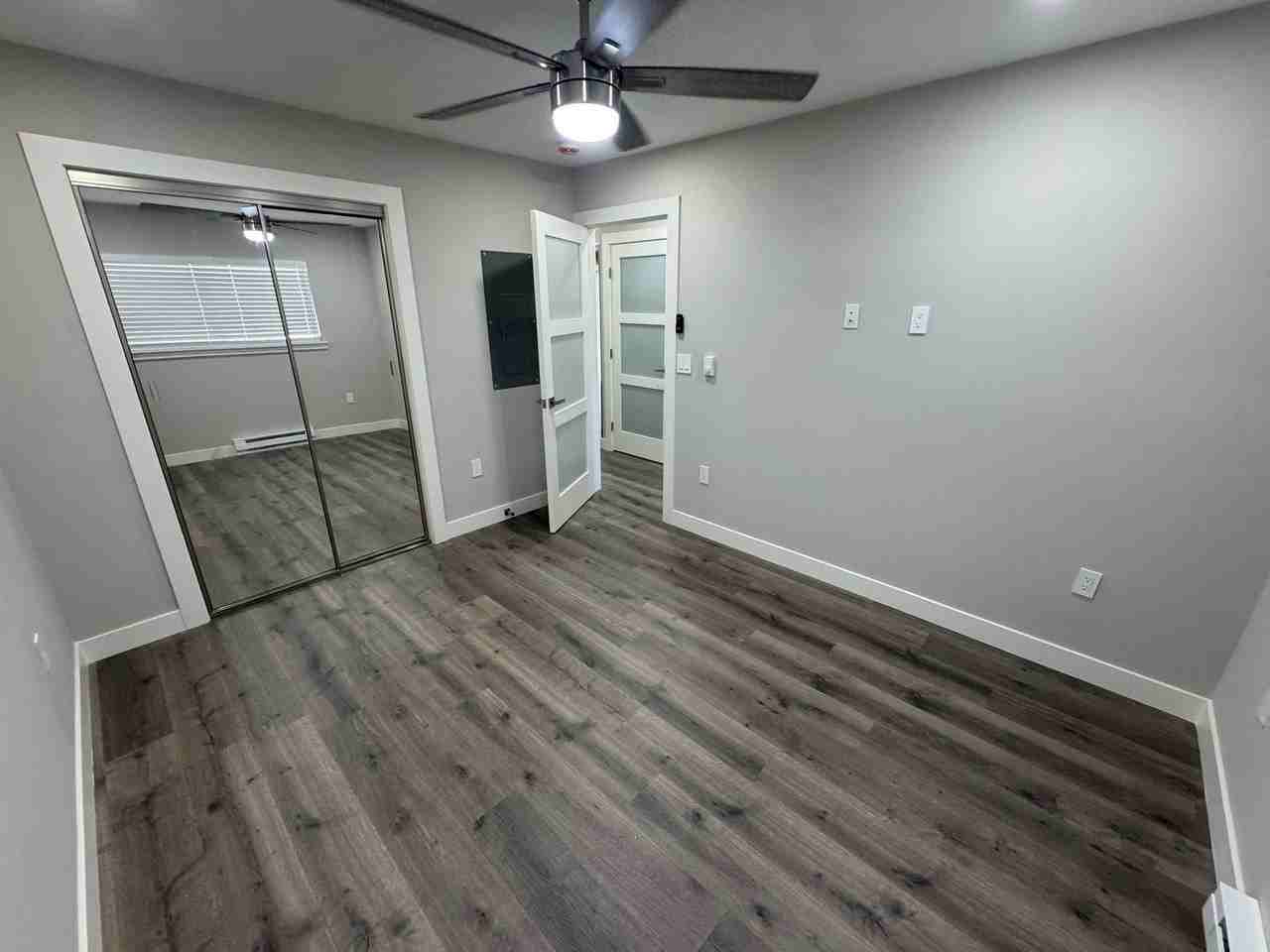 1950 Walnut St - Photo 5 of 7