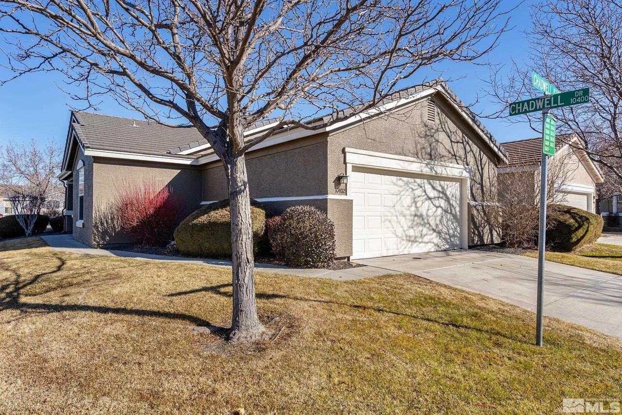 10402 Chadwell Dr - Photo 2 of 21