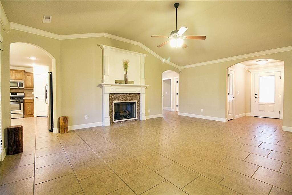 3007 Sw Waterleaf Ave #NA - Photo 4 of 15