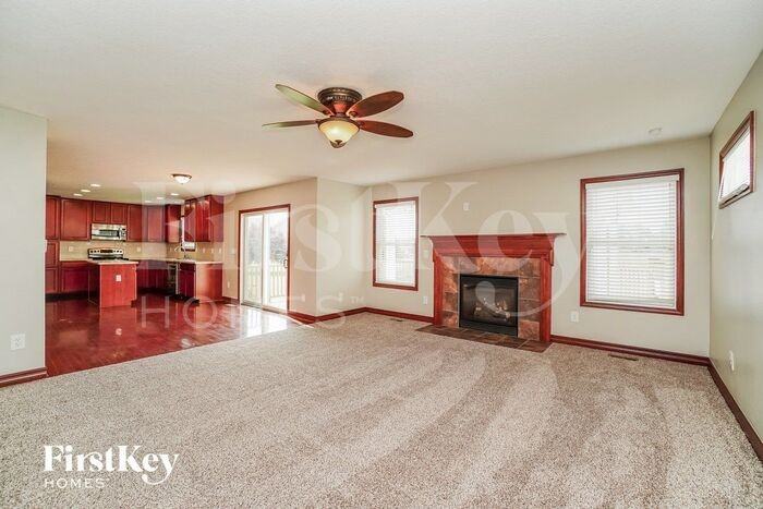 423 Triple Crown Way - Photo 2 of 15