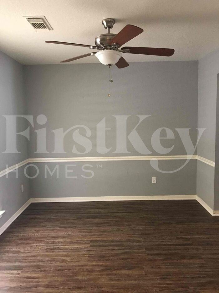 2616 33rd Ave N - Photo 2 of 12