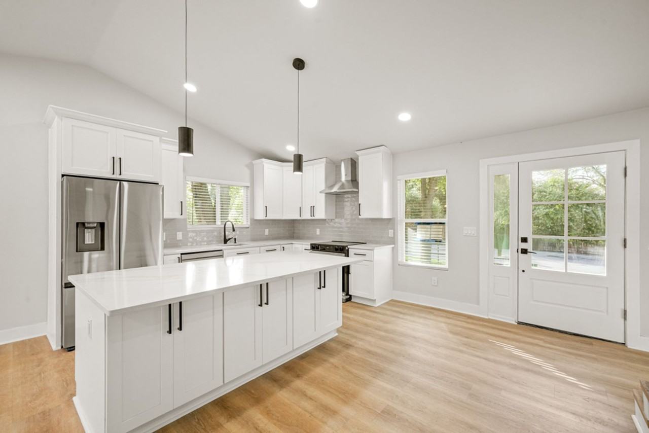 9127 Jean Verte - Photo 2 of 31
