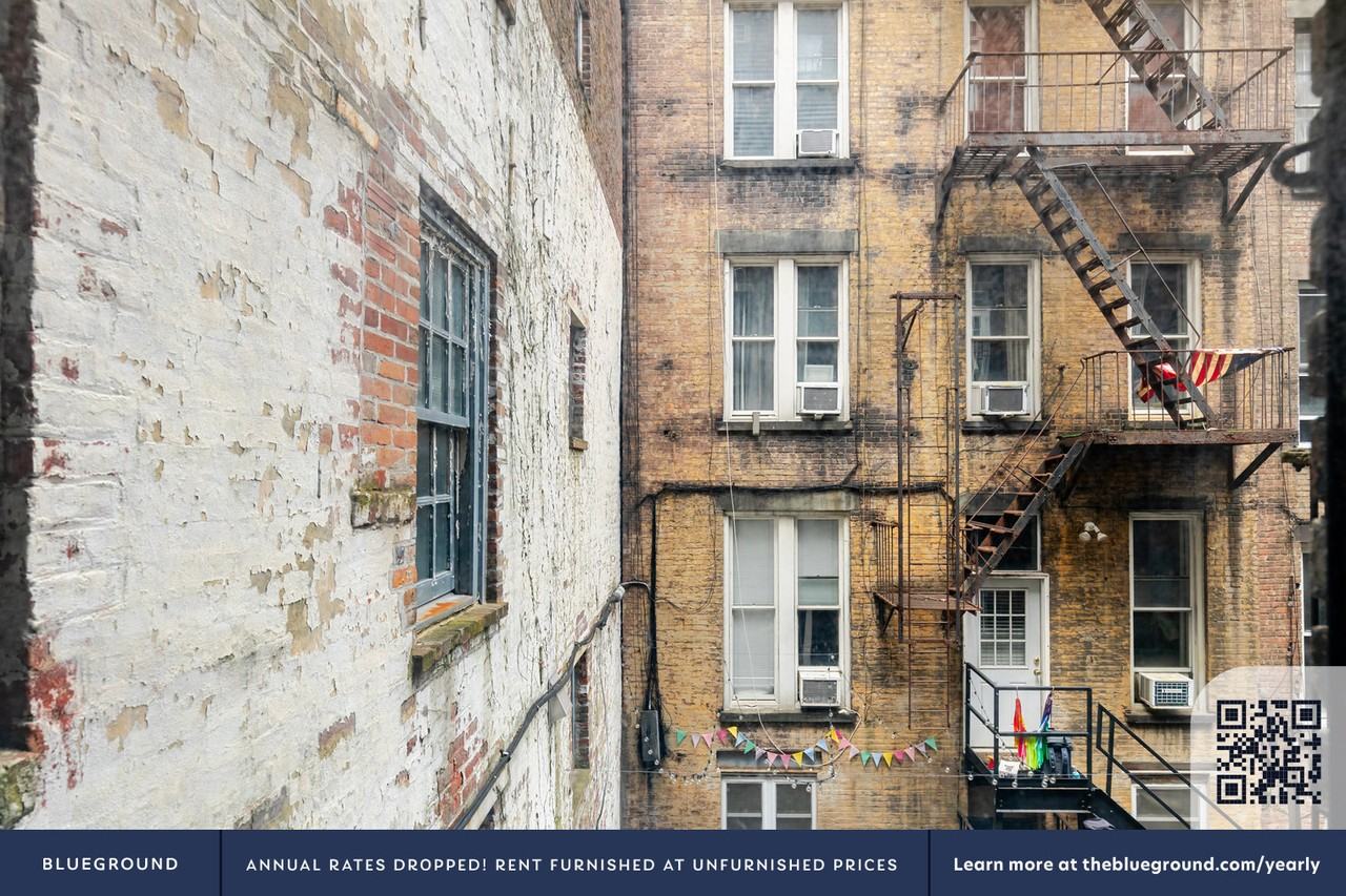 53 Leroy Street - Photo 4 of 22