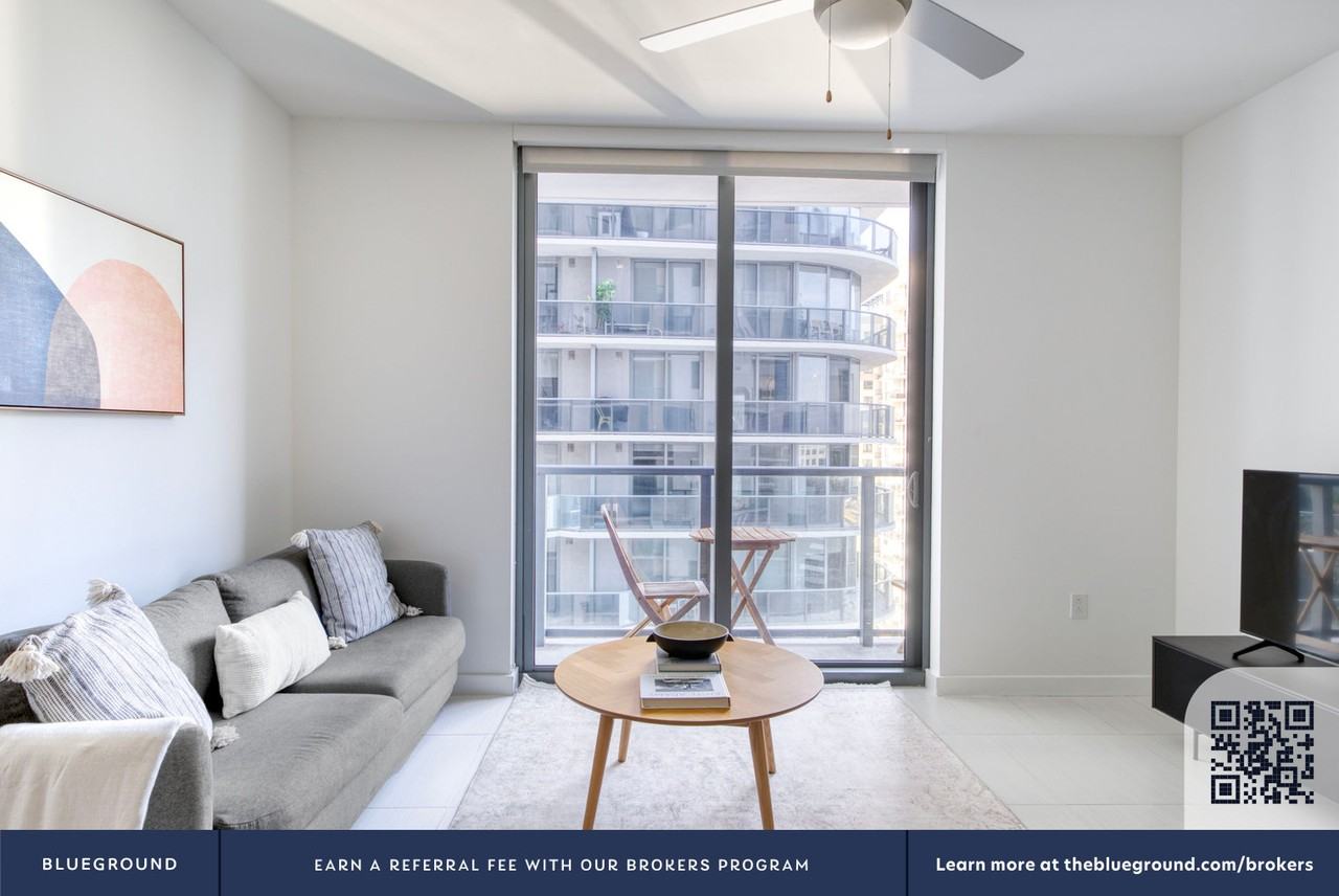 86 Sw 8th St #91 - Photo 5 of 27