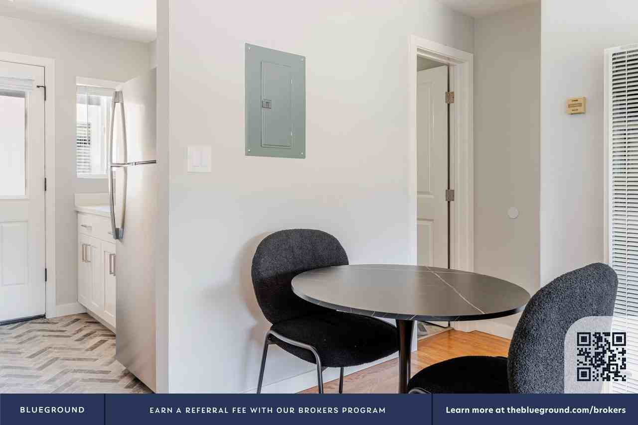 1060 Noel Dr #1864 - Photo 5 of 21