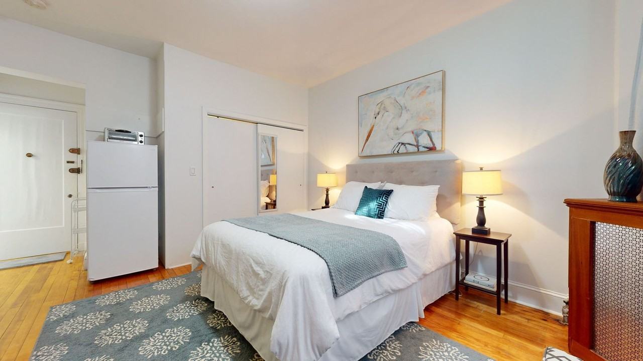 1253 Beacon Street - Photo 2 of 25