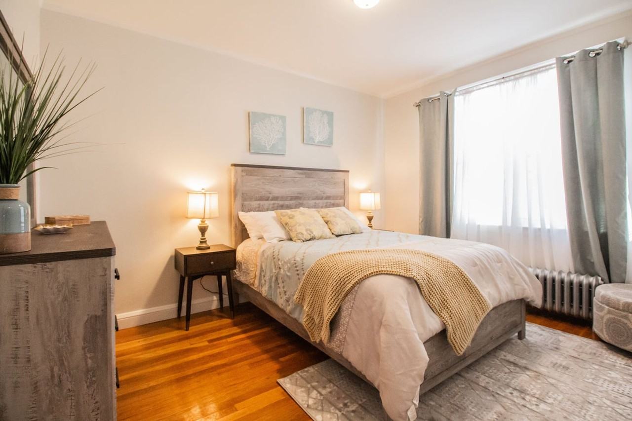 183 Kent St #1238044P - Photo 2 of 12