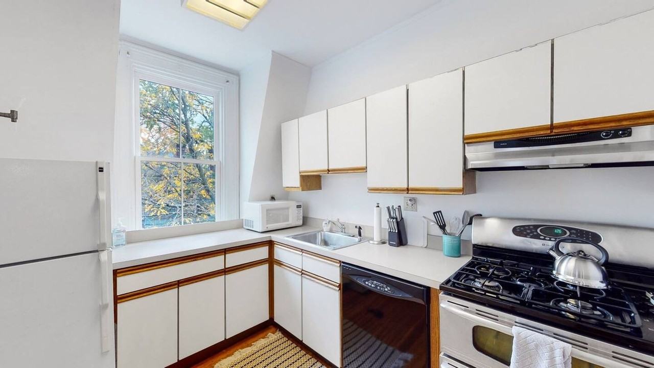 39 Cypress St #1238138P - Photo 4 of 13