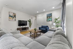 601 Albany St - Photo 1 of 1